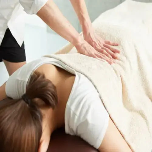 Aromatherapy outcall massage in Taipei — essential oil massage for stress relief